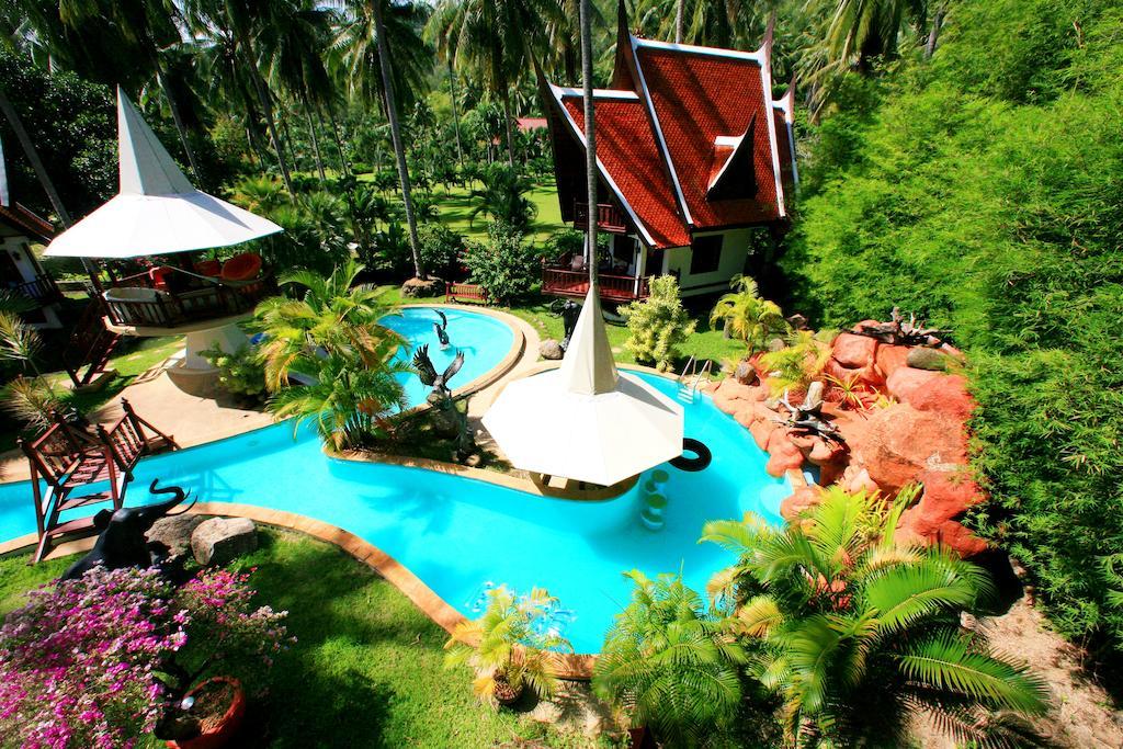 Coco Palace Resort Nai Harn Ruang foto
