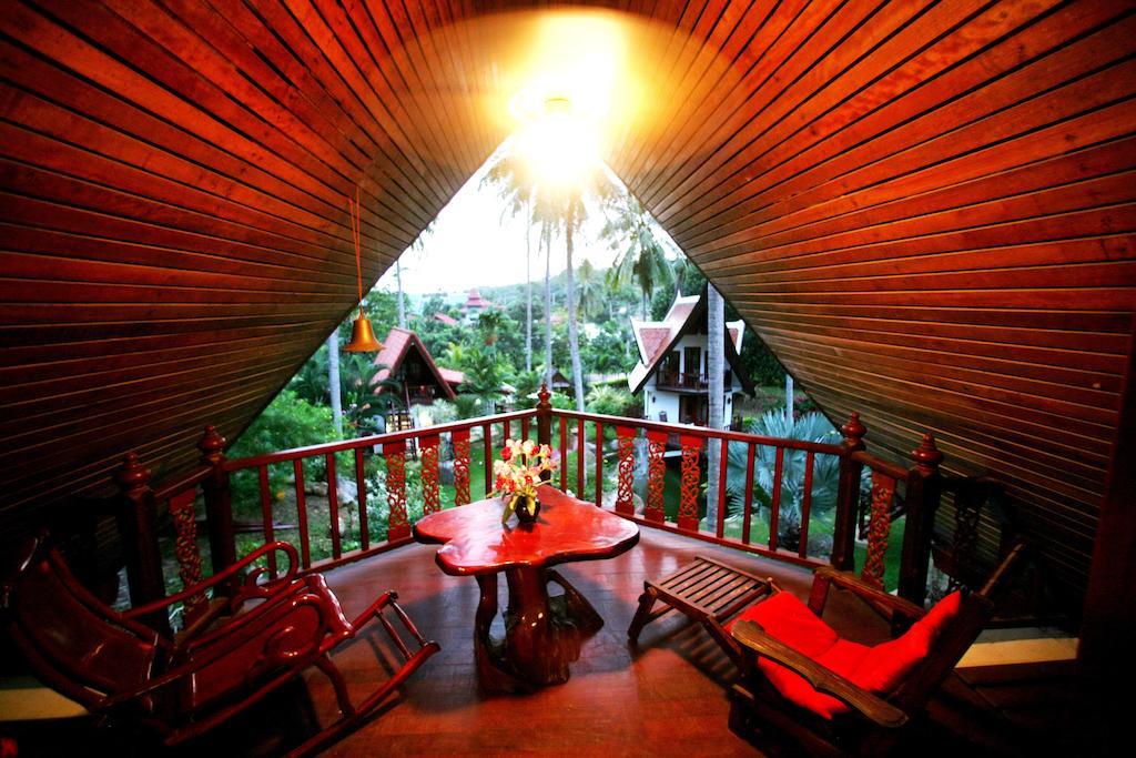Coco Palace Resort Nai Harn Ruang foto