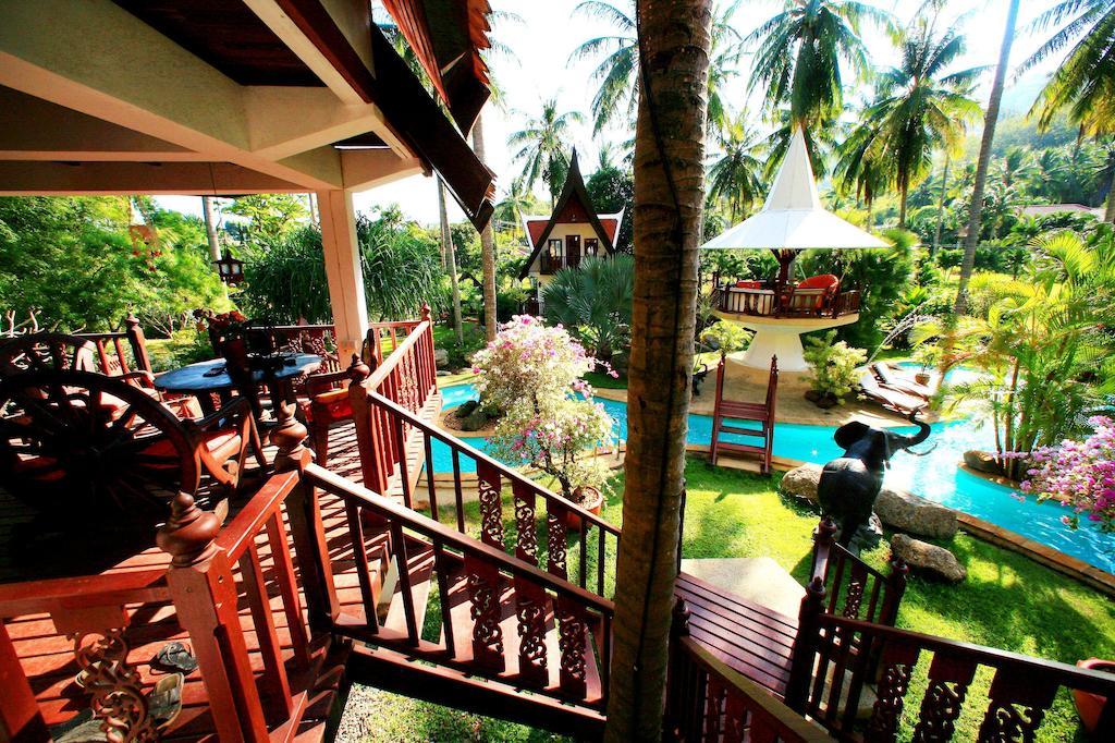 Coco Palace Resort Nai Harn Ruang foto