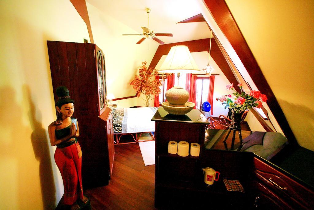 Coco Palace Resort Nai Harn Ruang foto
