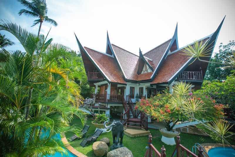 Coco Palace Resort Nai Harn Bagian luar foto