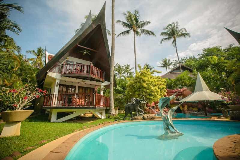 Coco Palace Resort Nai Harn Bagian luar foto