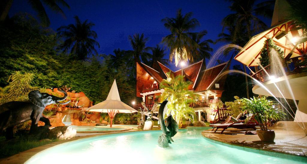 Coco Palace Resort Nai Harn Bagian luar foto